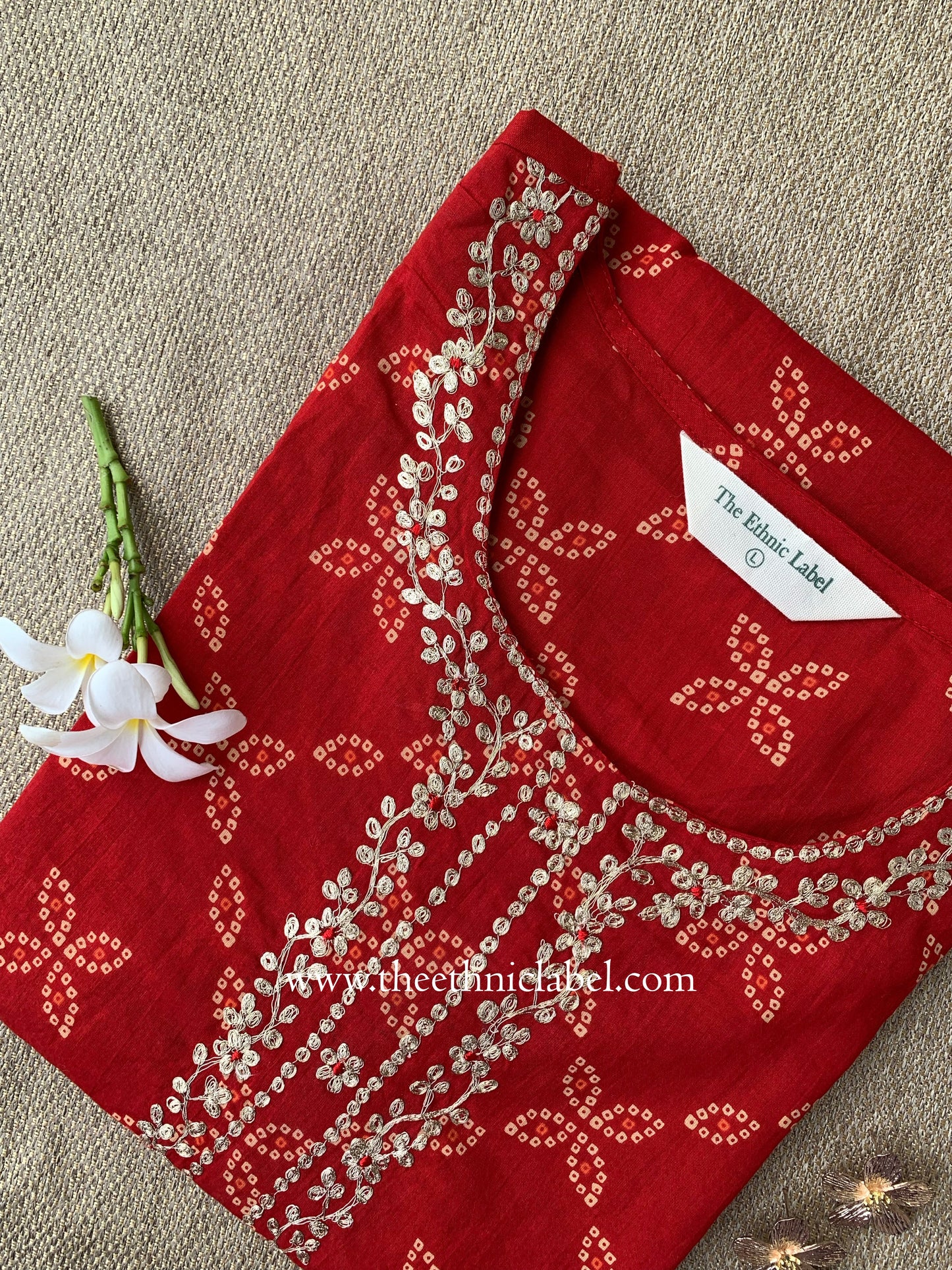 "Nivaas" Bandhani Red Embroidered Cotton Kurta