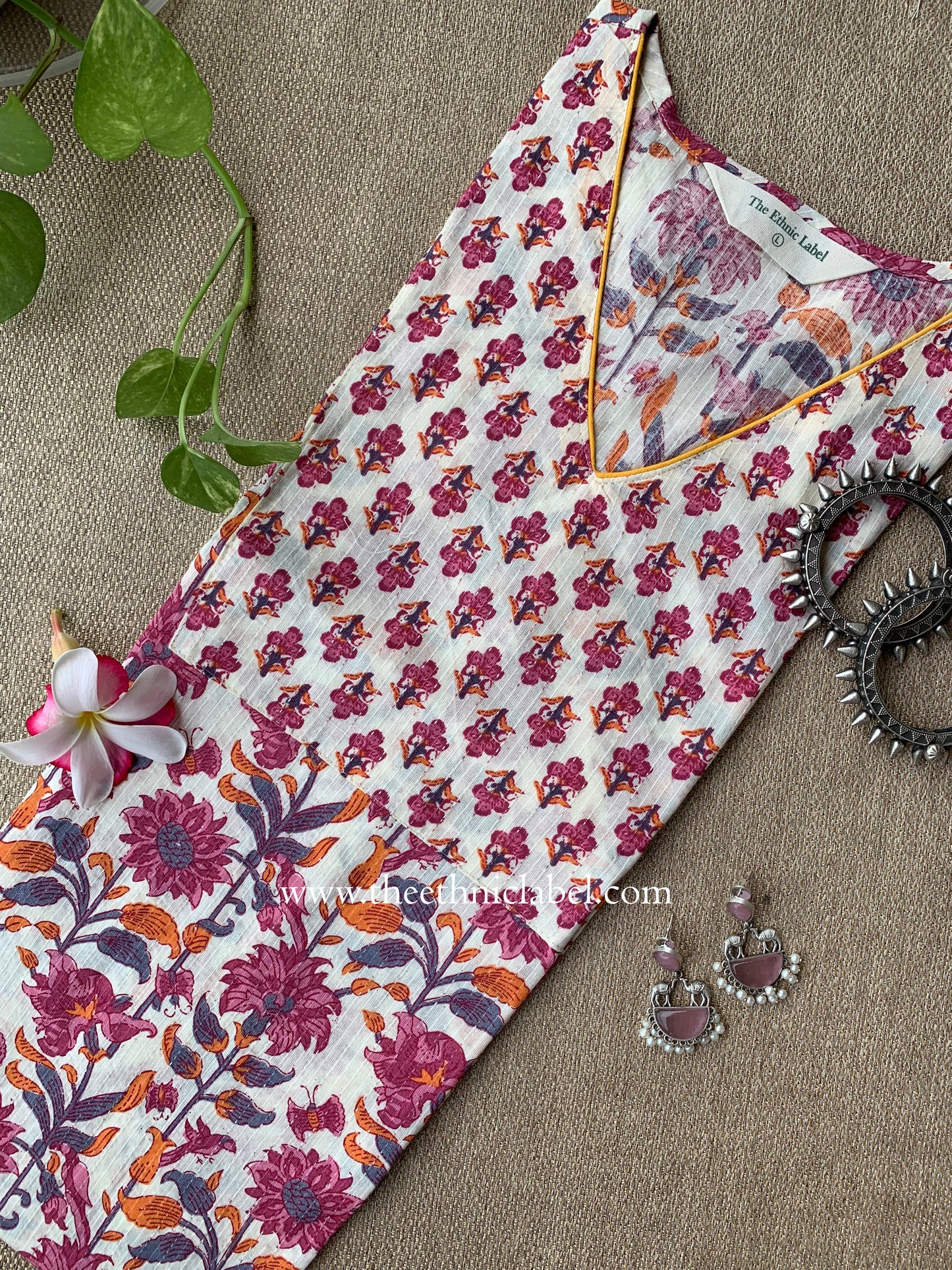 "Pratibha" Booti Cotton kurta