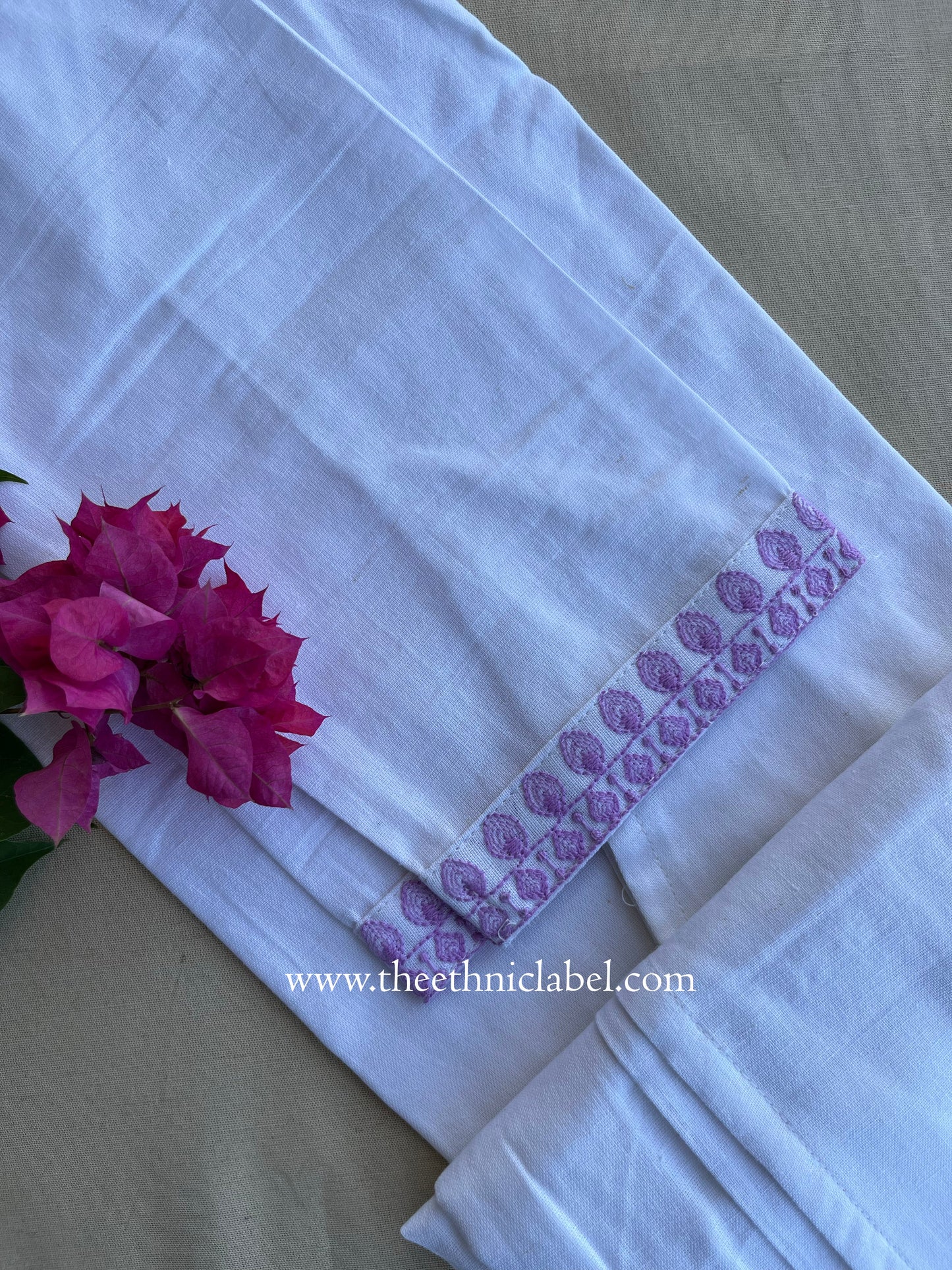"Chaand" White Embroidered Cotton Kurta
