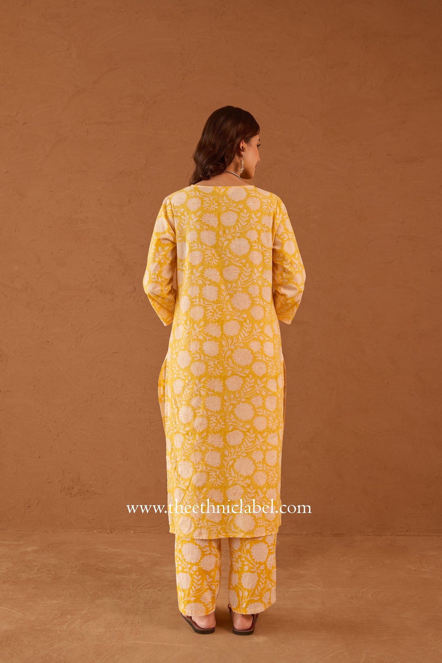 "Prajvala" Hand Embroidered Kurta and Pants Co-ord set - 2pc